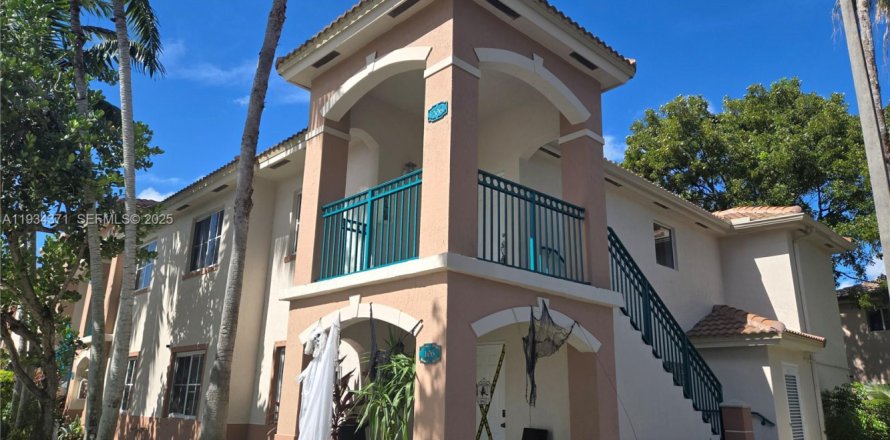 Condominio en Homestead, Florida, 3 dormitorios  № 1992830