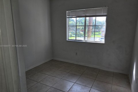 Condominio en alquiler en Homestead, Florida, 3 dormitorios, 95.13 m2 № 1992830 - foto 8