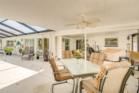 House in Clearwater, Florida 3 bedrooms, 165.18 sq.m. № 1827702 - photo 20