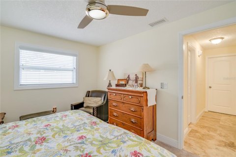 House in Clearwater, Florida 3 bedrooms, 165.18 sq.m. № 1827702 - photo 30