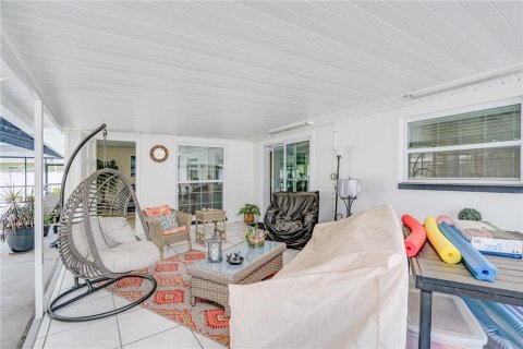 House in Clearwater, Florida 3 bedrooms, 165.18 sq.m. № 1827702 - photo 19