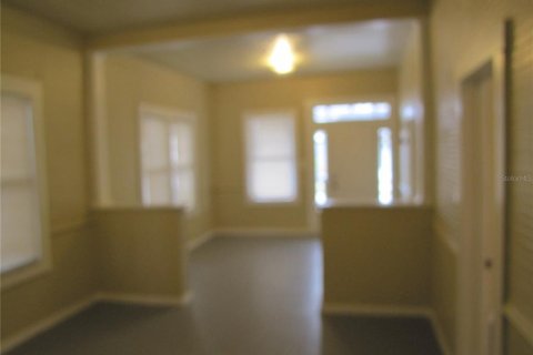 House in Tampa, Florida 3 bedrooms, 111.2 sq.m. № 2236687 - photo 5