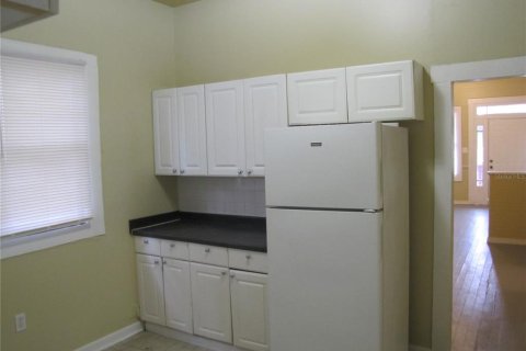 House in Tampa, Florida 3 bedrooms, 111.2 sq.m. № 2236687 - photo 8