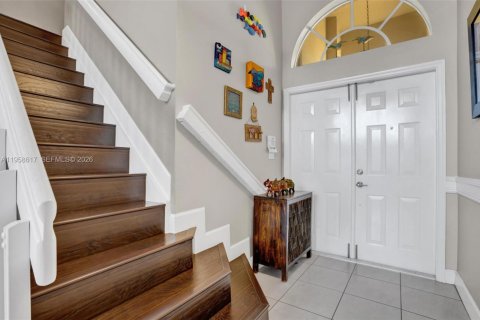 Casa en venta en Doral, Florida, 4 dormitorios, 200.11 m2 № 2019923 - foto 6