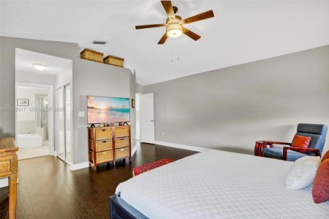 Casa en venta en Doral, Florida, 4 dormitorios, 200.11 m2 № 2019923 - foto 17