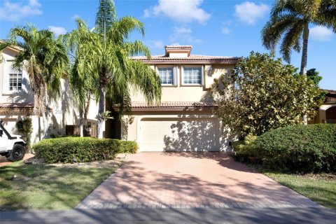 Casa en venta en Doral, Florida, 4 dormitorios, 200.11 m2 № 2019923 - foto 3