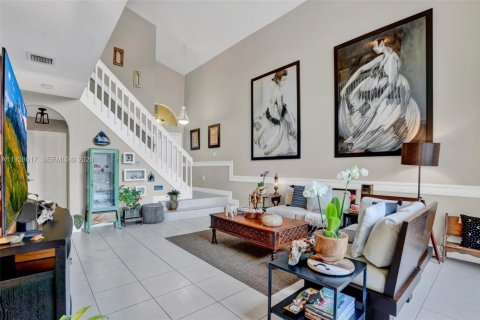 Casa en venta en Doral, Florida, 4 dormitorios, 200.11 m2 № 2019923 - foto 9