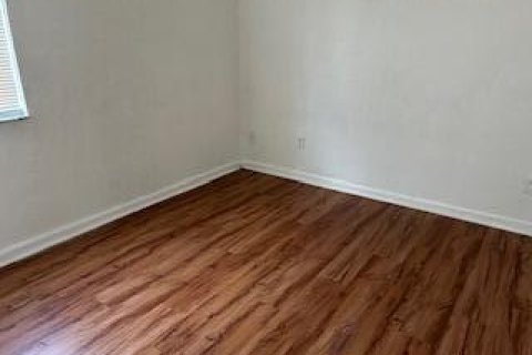 Villa ou maison à louer à St. Lucie, Floride: 3 chambres, 127.93 m2 № 2147261 - photo 7