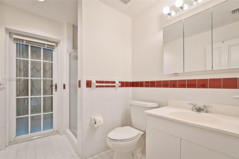 Casa en venta en Palmetto Bay, Florida, 4 dormitorios, 311.22 m2 № 1984178 - foto 13