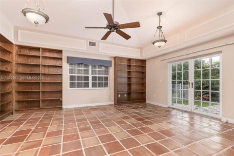 Casa en venta en Palmetto Bay, Florida, 4 dormitorios, 311.22 m2 № 1984178 - foto 12