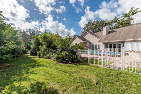 Casa en venta en Palmetto Bay, Florida, 4 dormitorios, 311.22 m2 № 1984178 - foto 25