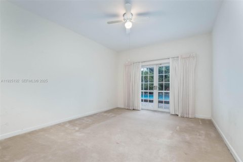 Casa en venta en Palmetto Bay, Florida, 4 dormitorios, 311.22 m2 № 1984178 - foto 18