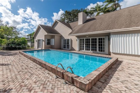 Casa en venta en Palmetto Bay, Florida, 4 dormitorios, 311.22 m2 № 1984178 - foto 22