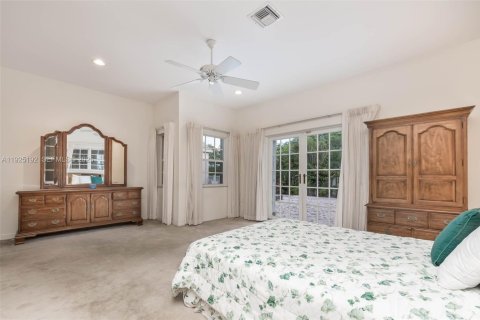 Casa en venta en Palmetto Bay, Florida, 4 dormitorios, 311.22 m2 № 1984178 - foto 15