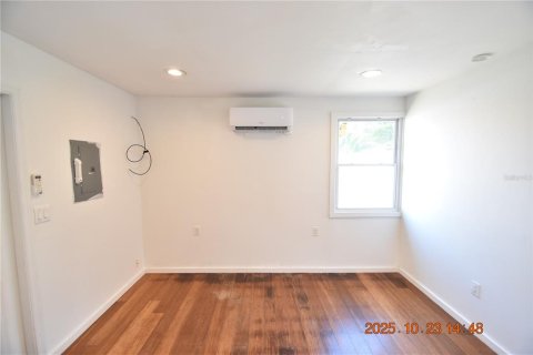 Apartment in Saint Petersburg, Florida 27.87 sq.m. № 2390950 - photo 7