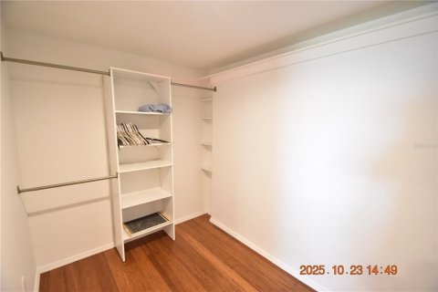 Apartment in Saint Petersburg, Florida 27.87 sq.m. № 2390950 - photo 12