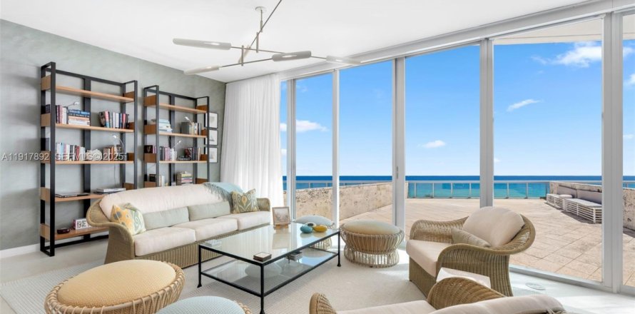 Кондоминиум с 2 спальнями в Майами-Бич, Флорида № 1984251