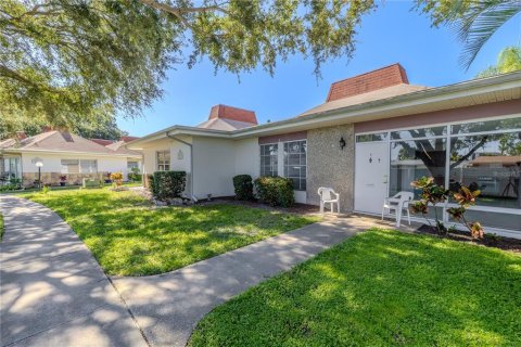 Condo in Holiday, Florida, 2 bedrooms  № 1847302 - photo 2