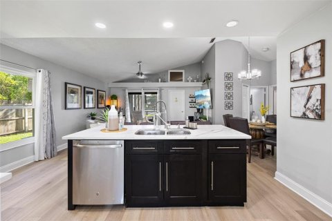 Villa ou maison à vendre à Orlando, Floride: 3 chambres, 115.57 m2 № 2408721 - photo 6