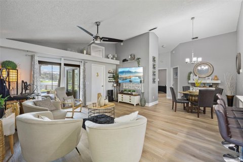 Villa ou maison à vendre à Orlando, Floride: 3 chambres, 115.57 m2 № 2408721 - photo 12