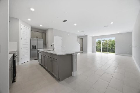Touwnhouse à louer à Kissimmee, Floride: 3 chambres, 155.15 m2 № 2431134 - photo 4