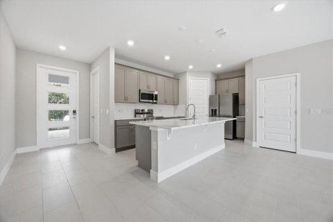 Touwnhouse à louer à Kissimmee, Floride: 3 chambres, 155.15 m2 № 2431134 - photo 5