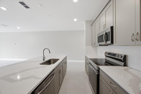 Touwnhouse à louer à Kissimmee, Floride: 3 chambres, 155.15 m2 № 2431134 - photo 6