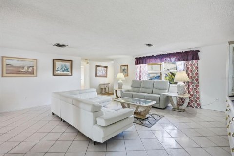 Villa ou maison à vendre à Hudson, Floride: 3 chambres, 159.42 m2 № 2136253 - photo 10