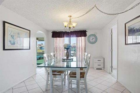Villa ou maison à vendre à Hudson, Floride: 3 chambres, 159.42 m2 № 2136253 - photo 18