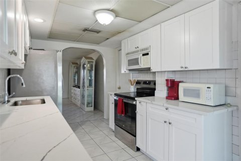 Villa ou maison à vendre à Hudson, Floride: 3 chambres, 159.42 m2 № 2136253 - photo 13