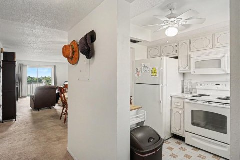 Condo in Bradenton, Florida, 2 bedrooms  № 2098040 - photo 24