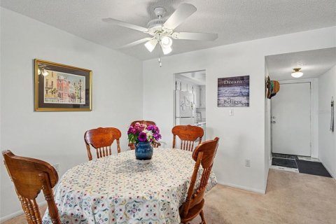 Condo in Bradenton, Florida, 2 bedrooms  № 2098040 - photo 15