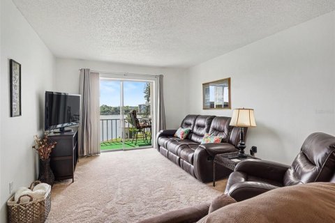 Condo in Bradenton, Florida, 2 bedrooms  № 2098040 - photo 12