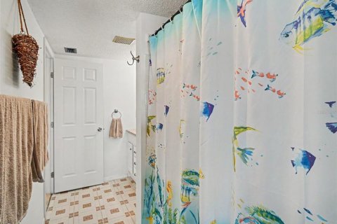 Condo in Bradenton, Florida, 2 bedrooms  № 2098040 - photo 23