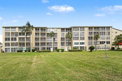 Condo in Bradenton, Florida, 2 bedrooms  № 2098040 - photo 27