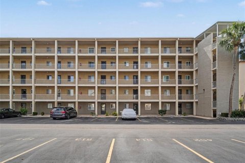Condo in Bradenton, Florida, 2 bedrooms № 2098040