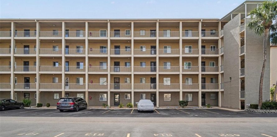 Condo in Bradenton, Florida, 2 bedrooms  № 2098040