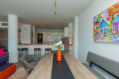 Condominio en alquiler en Miami Beach, Florida, 2 dormitorios, 141.21 m2 № 2030912 - foto 7