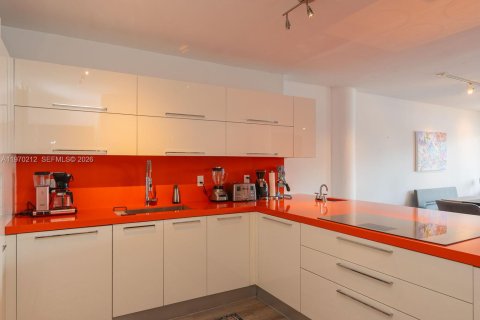 Condominio en alquiler en Miami Beach, Florida, 2 dormitorios, 141.21 m2 № 2030912 - foto 13