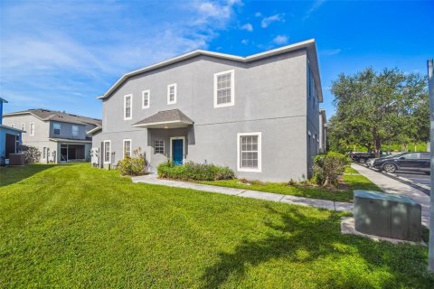 Touwnhouse à vendre à Gibsonton, Floride: 4 chambres, 146.41 m2 № 1903450 - photo 2