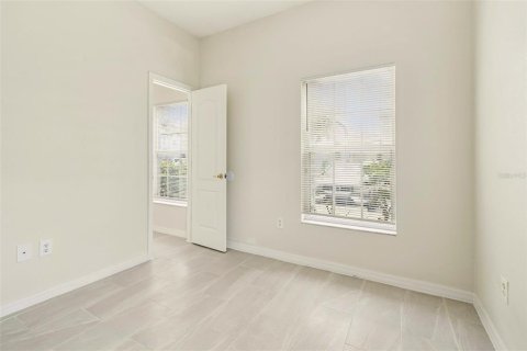 Touwnhouse à vendre à Gibsonton, Floride: 4 chambres, 146.41 m2 № 1903450 - photo 12