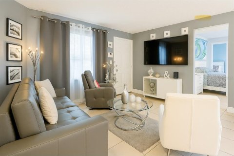 Casa en venta en Orlando, Florida, 3 dormitorios, 92.53 m2 № 1909079 - foto 4