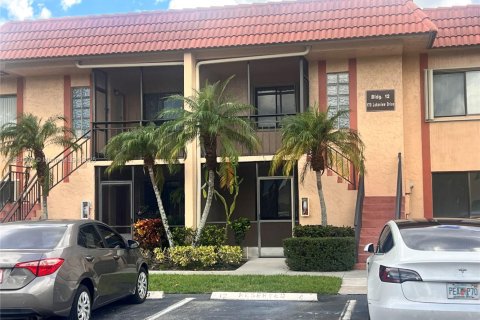 Condominio en Weston, Florida, 2 dormitorios  № 1924938