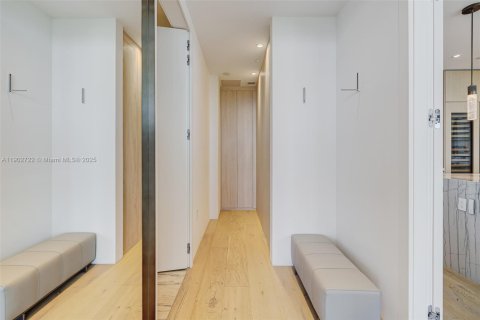 Купить кондоминиум в Майами-Бич, Флорида 2 спальни, 135.36м2, № 1956323 - фото 27