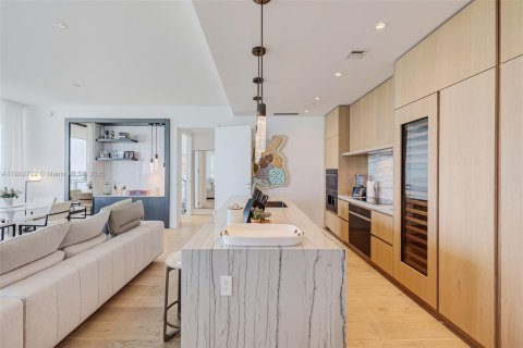 Купить кондоминиум в Майами-Бич, Флорида 2 спальни, 135.36м2, № 1956323 - фото 25