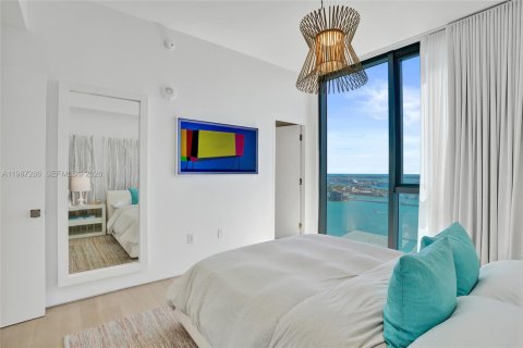 Condominio en venta en Miami, Florida, 5 dormitorios, 368.45 m2 № 2055735 - foto 26
