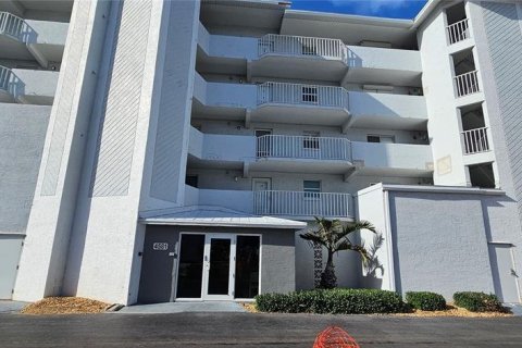Condominio en alquiler en Fort Myers Beach, Florida, 2 dormitorios, 107.4 m2 № 1555609 - foto 1