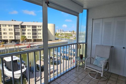 Condominio en alquiler en Fort Myers Beach, Florida, 2 dormitorios, 107.4 m2 № 1555609 - foto 24
