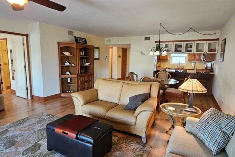 Condominio en alquiler en Fort Myers Beach, Florida, 2 dormitorios, 107.4 m2 № 1555609 - foto 9
