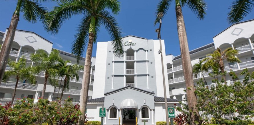 Condo à Doral, Floride, 3 chambres  № 1939038